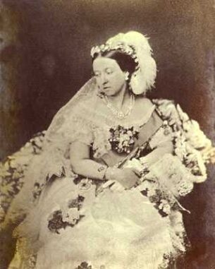 Queen Victoria in a frouf of lace-Vintage Wedding Dresses