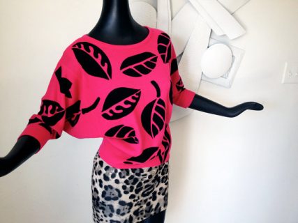 vintage Women's 1980s knitwear, 1980s vintage Women's jumpers, Women's retro 80s cardigans
