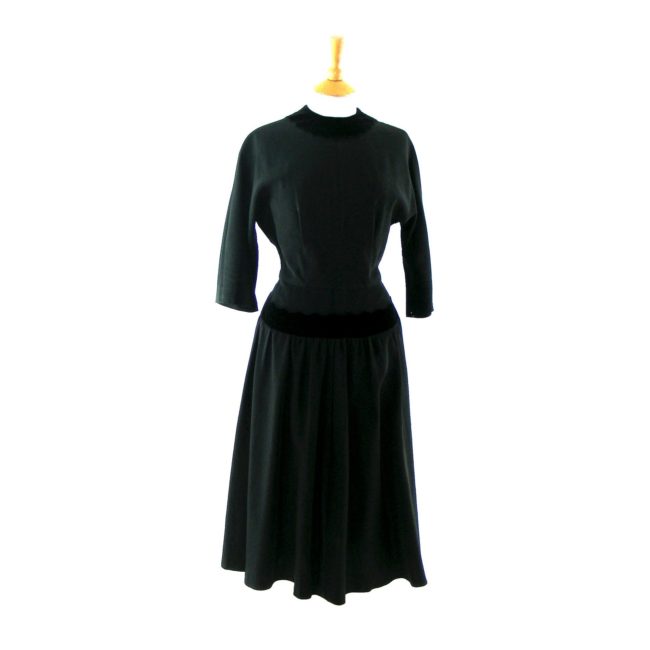 black vintage dress 1940s