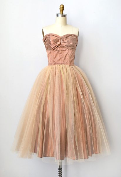 Vintage prom dresses -Prom dress styles & history - Blue17