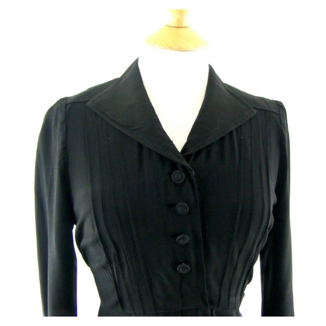 Black vintage 40s dress-close up