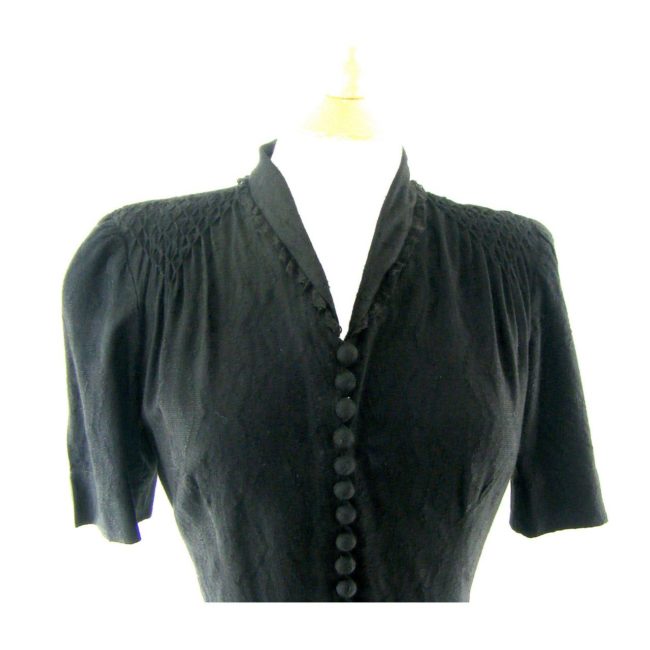 Short black 40s dress-front