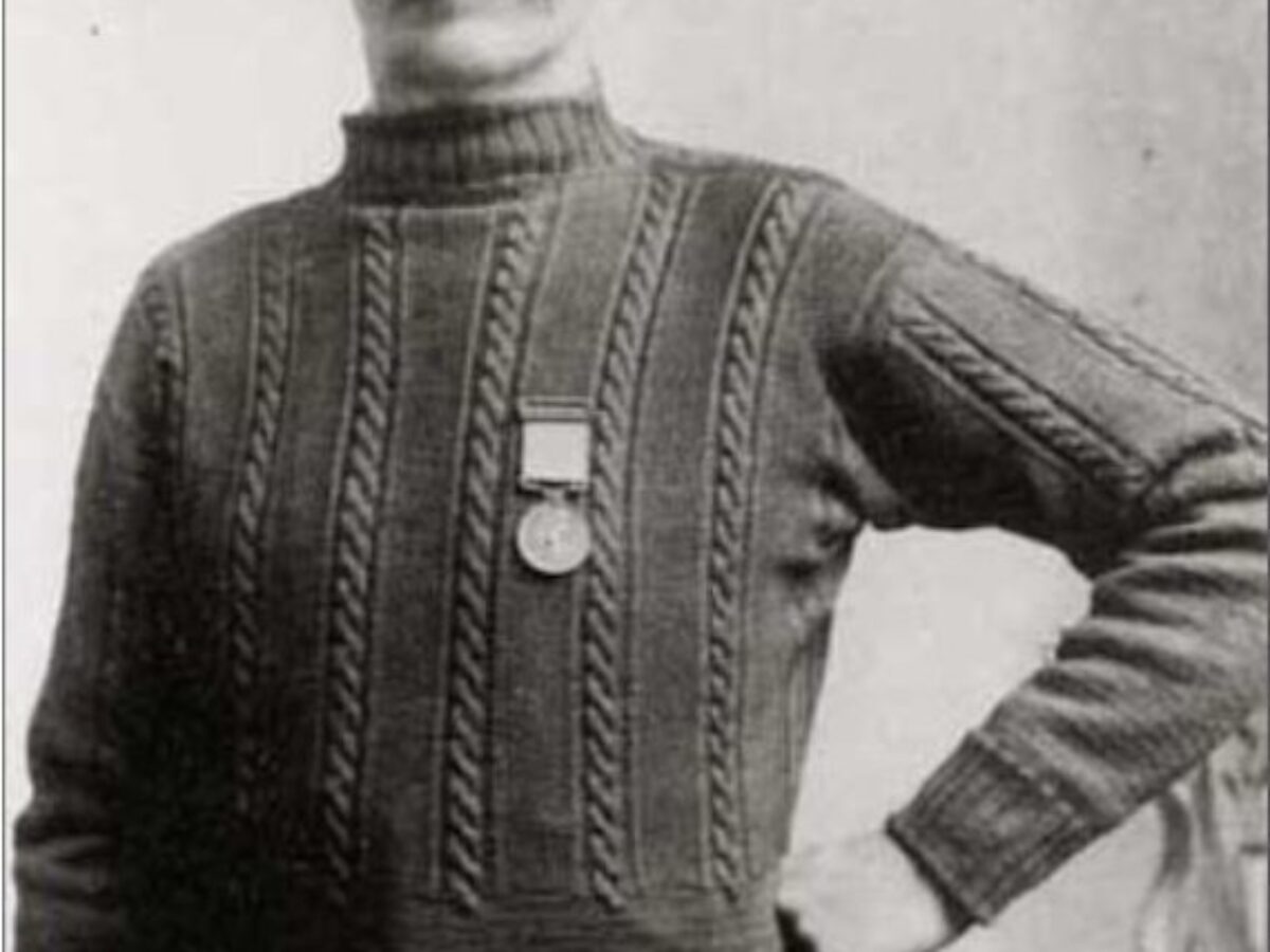 Vintage cable knit sweaters - A Brief History - Blue 17 Vintage