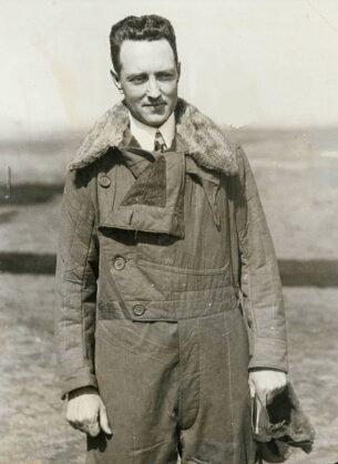 Vintage Shearling - Richard Byrd wearing flight_jacket - 1920s