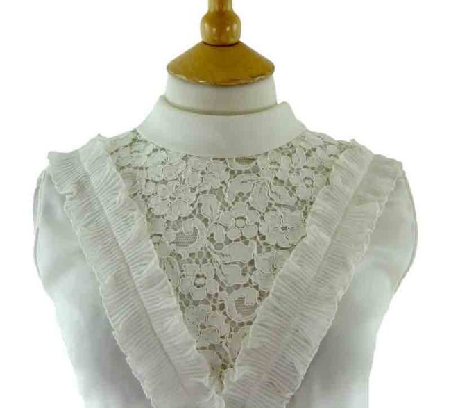 60s white ruffled blouse-close up