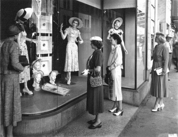 1940s retro fashion boutique