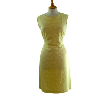 jackie kennedy -60s A-line embroidered dress