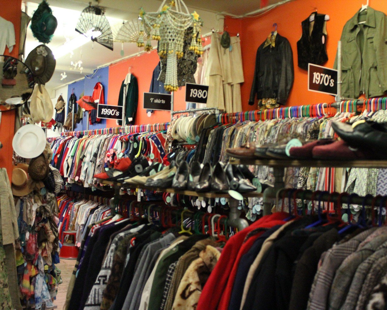  Vintage shop UK - Find ones with buried treasure - Blue 17 Vintage Clothing