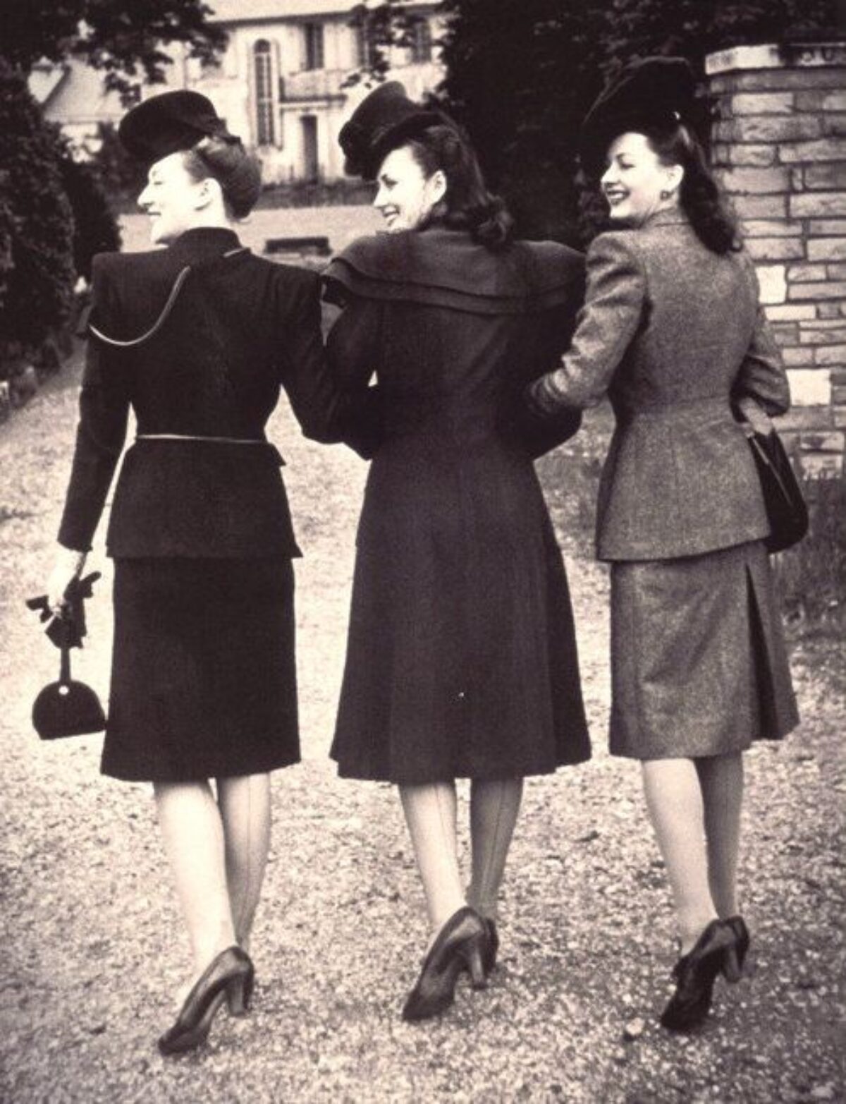 1940s Fashion Women Blue 17 Vintage Clothing