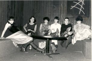 90s fashion trends - Têtes Noires at First Avenue