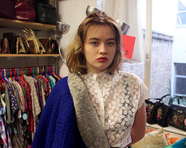 How To Rock 1960s Clothing Combine 60s separates for Winter Blue17