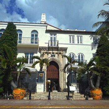 Gianni Versace mansion, casa casuarina