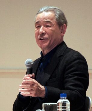 Issey Miyake at a press conference, National Art Center, Tokyo, 2016