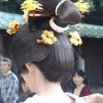 Mikio Sakabe.Japanese Fashion.Traditional_Japanese_wedding_hairstyle