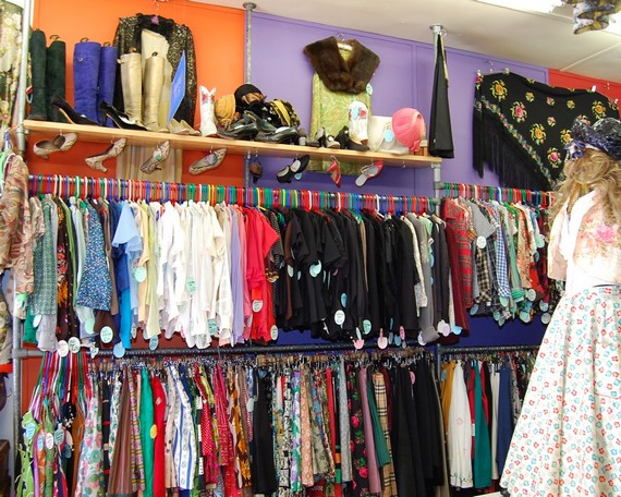 Best Vintage Stores NYC Offers For Retro Shoppers