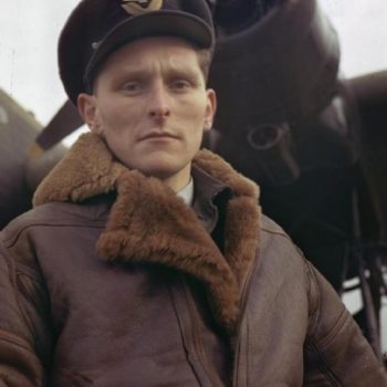 Retro Jackets UK, WW2 bomber pilot, Royal Air Force at Mildenhall, Suffolk, 1943