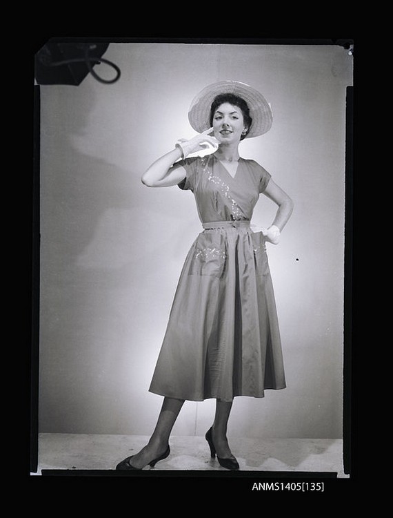 Vintage Online UK Sites - Go all-out Glam in 1950s Fashion