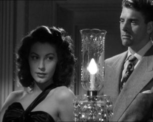 Retro vintage clothing, Screenshot of Ava Gardner and Burt Lancaster from the trailer for the film The Killers, 1946