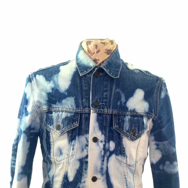 Front close up of 70s Levis tie dye denim jacket