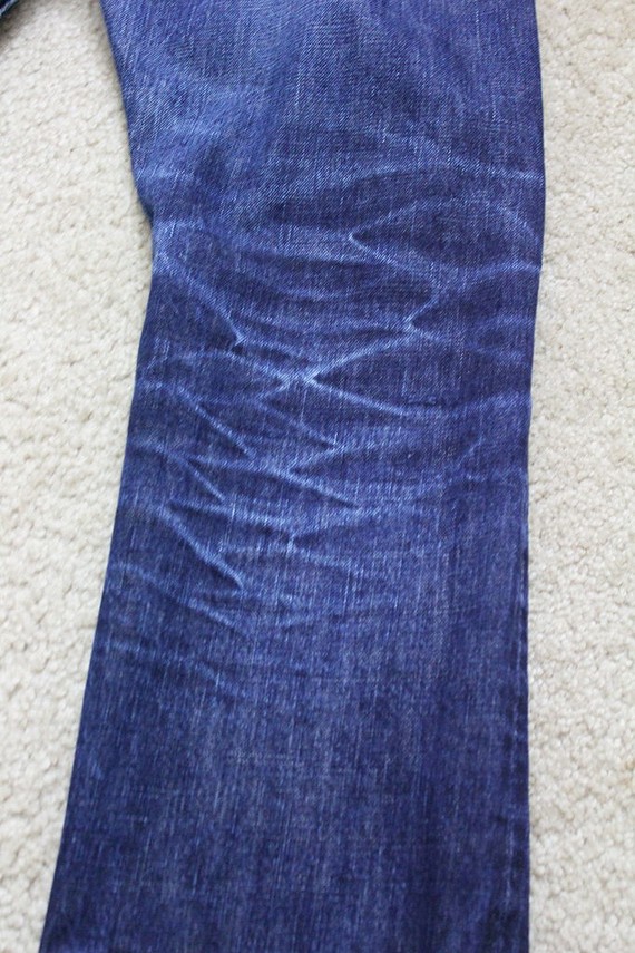 honeycomb fades on blue denim jeans honeycomb fades on blue denim jeans