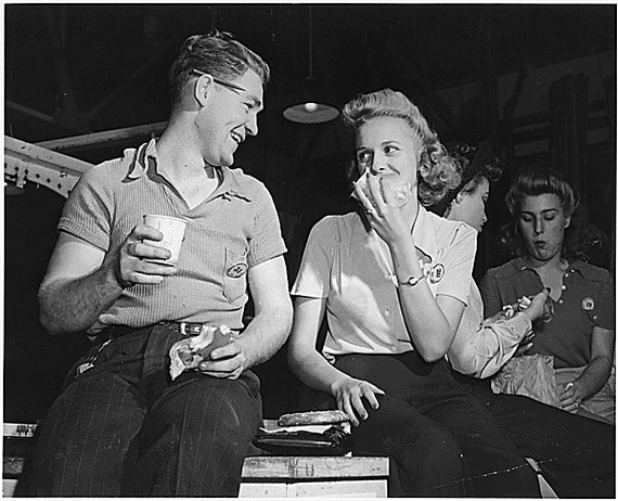Men and women Aircraft workers at Inglewood, Calif, USA on lunch break, October 1942 Men and women Aircraft workers at Inglewood, Calif, USA on lunch break, October 1942