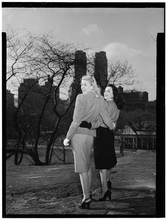 Photo portrait of Doris Day and Kitty Kallen, Central Park, New York, N.Y.Apr. 1947 Photo portrait of Doris Day and Kitty Kallen, Central Park, New York, N.Y.Apr. 1947