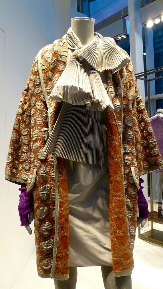 70s style clothing, Missoni coat 70s style clothing, Missoni coat