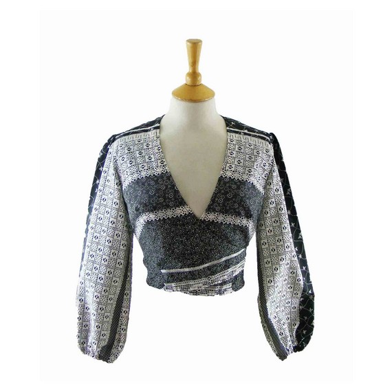 70s Cropped Black & White Bolero Style Top