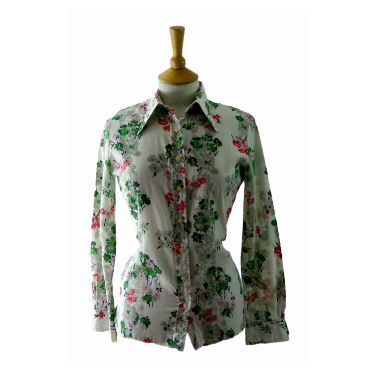 70s_floral_print_green_red_blouse@price18product_cat1970s-topslatest-productspa_colorMulticolouredatt_size10att_era70stimestamp1480949122.jpg