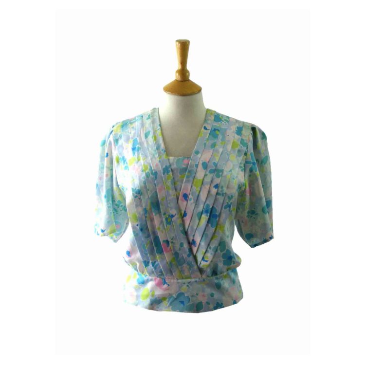 90s-Multicolored-Cropped-V-Neck-Top-.jpg