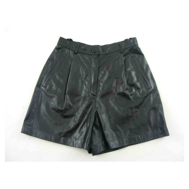 Shiny Black leather shorts - 10