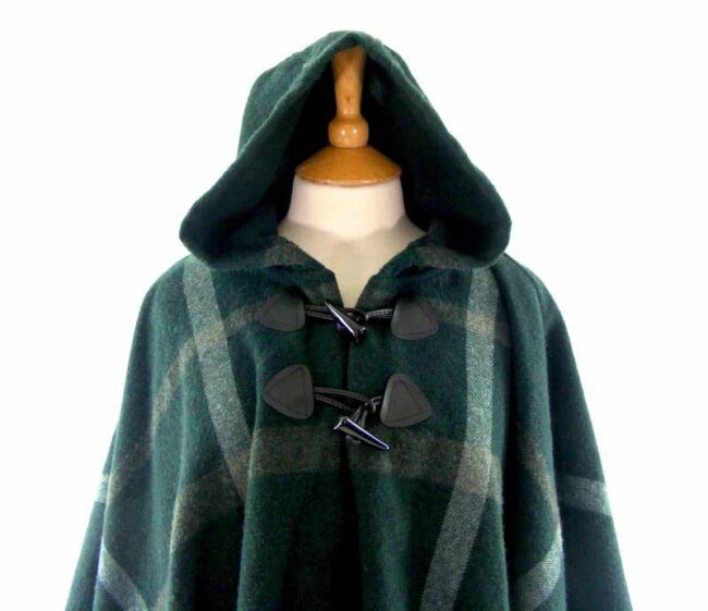 Dark Green Check Poncho - 10 - Image 2