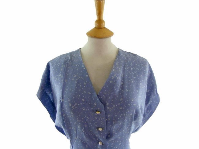 Close-up-front-Back-of-50s-Lilac-Printed-Blouse
