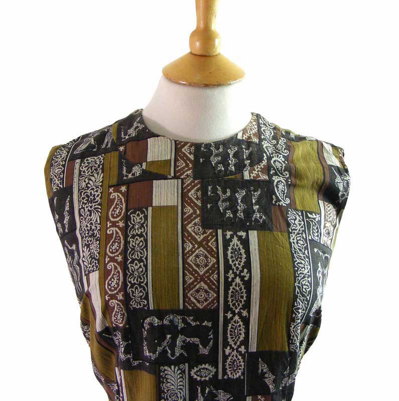 50s Cotton History Figurines Print Dress - 10 - Image 2