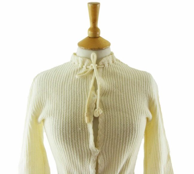 60s White Woolen Long Sleeved Cardigan - 8 - Image 2
