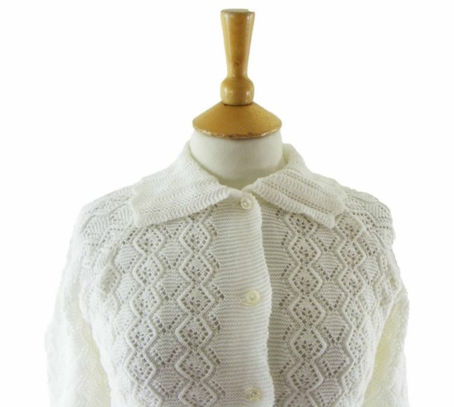70s White Diamond Patterned Knitted Cardigan - 14 - Image 2