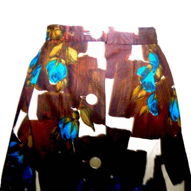 Unusual Blue Rose Cotton print 50s Skirt - 10 - Image 2