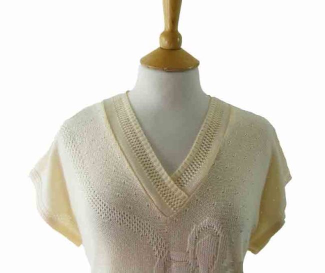 80s V Neck Floral Motif Top - 12 - Image 2