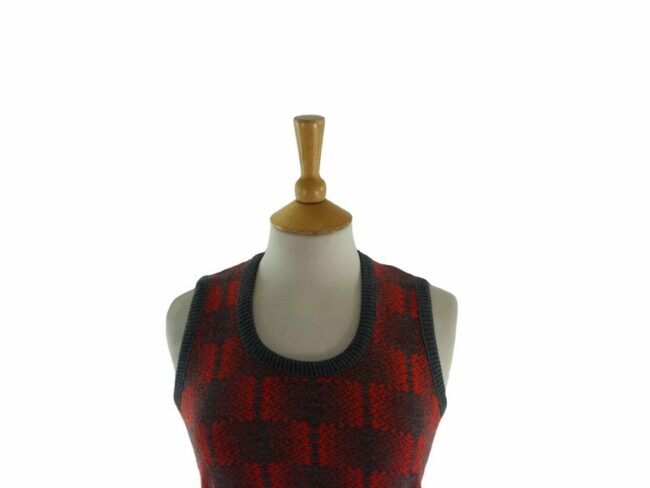 70s Grey and Red Checked Knitted Tank Top - 12 - Image 2