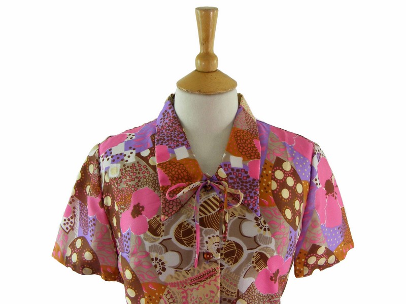 70s Pink Floral Geometric Blouse - 14 - Image 2