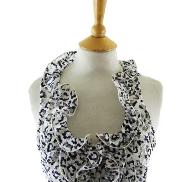 90s White Leopard Print Lace Blouse - 10 - Image 2