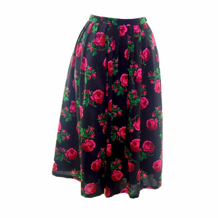 Red-Rose-Print-Pleated-Black-60s-Skirt-.jpg