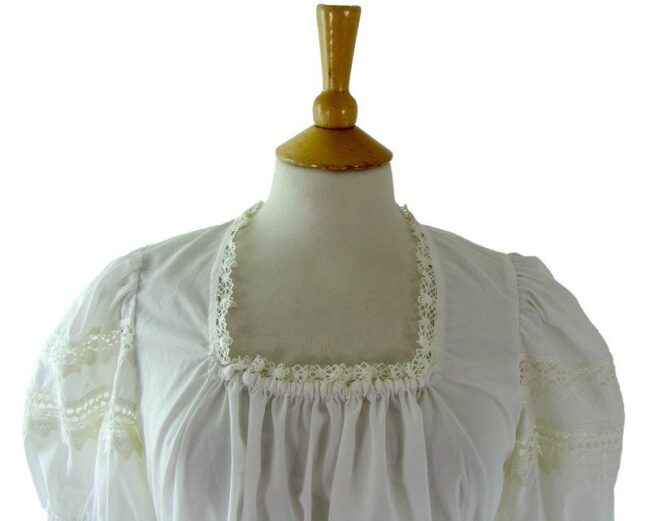 White Cropped Cotton Blouse - Image 2