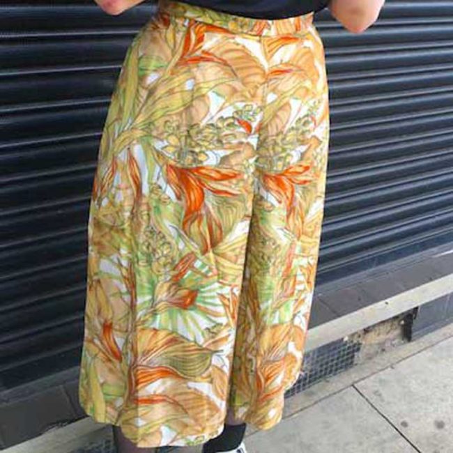 Back of 90s Nature Printed Culottes