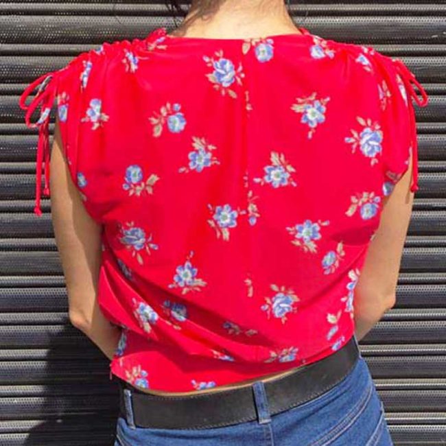 Back of 90s Womens Flower Pattern Shirt