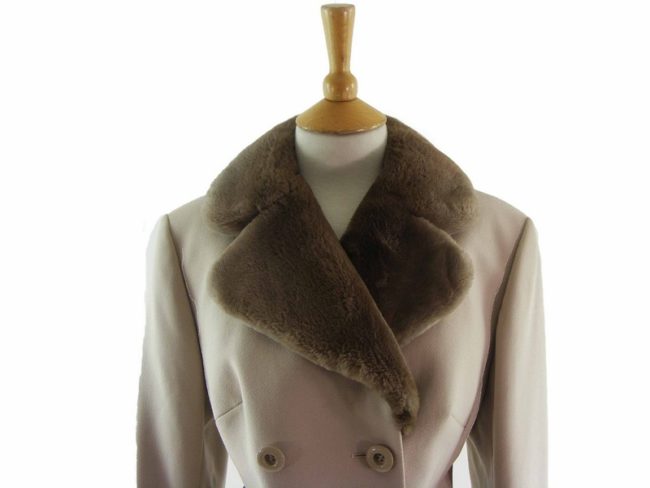 60s Beige Jacket With Fur Trimmed Collar - 12 - Image 2