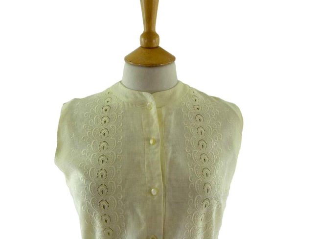 close-up-of-50s-Button-Up-Cropped-Pale-Yellow-Blouse