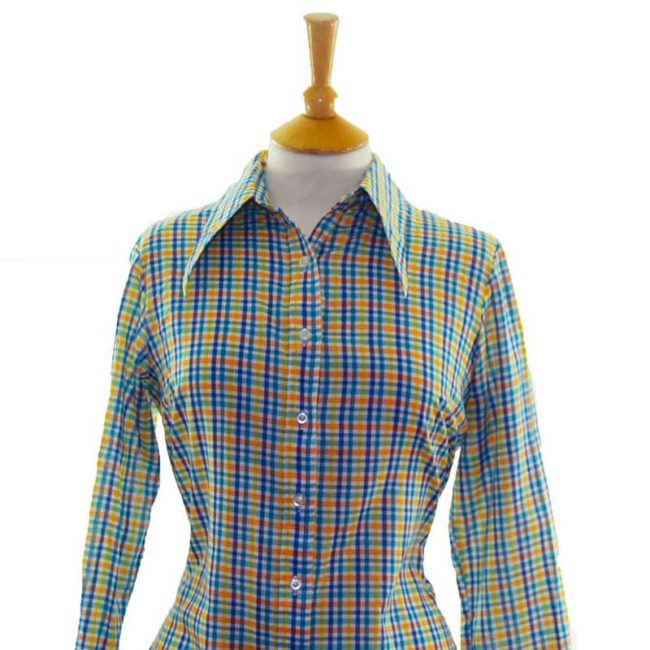 close-up-of-70s-Colorful-Checkered-Blouse