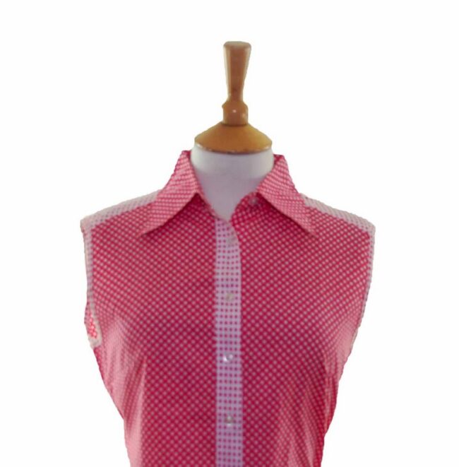 close-up-of-70s-Pink-Polka-Dot-Blouse