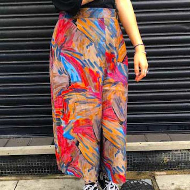 Side of 90s Irregular Paint Pattern Culottes
